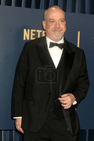 Foto de LOS ÁNGELES - 24 DE FEB: Paul Giamatti en el 30º Screen Actors Guild Awards en el Shrine Auditorium el 24 de febrero de 2024 en Los Ángeles, CA - Imagen libre de derechos