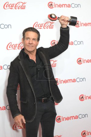 Téléchargez les photos : L'acteur Dennis Quaid aux CinemaCon Awards 2024 au Caesar's Palace le 11 avril 2024 à Las Vegas - en image libre de droit
