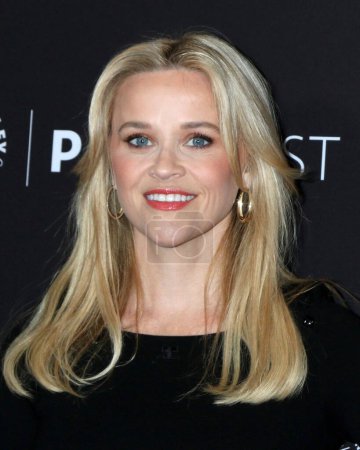 Foto de LOS ÁNGELES, EE.UU. - 12 DE ABRIL: Reese Witherspoon en el PaleyFEST 2024 - The Morning Show en el Dolby Theater el 12 de abril de 2024 en Los Ángeles, CA - Imagen libre de derechos