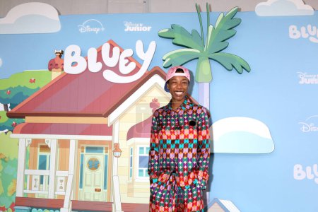 Foto de LOS ÁNGELES, EE.UU. - 13 DE ABRIL: Samira Wiley en el estreno de la película Bluey "The Sign" en Disney Studios el 13 de abril de 2024 en Burbank, CA - Imagen libre de derechos