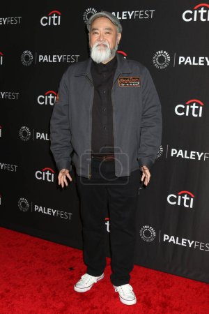 Téléchargez les photos : LOS ANGELES, USA - 14 AVRIL : Paul Sun-Hyung Lee au PaleyFEST 2024 - Avatar : Le dernier maître de l'air au Dolby Theater le 14 avril 2024 à Los Angeles, CA - en image libre de droit