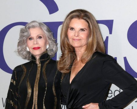 Foto de LOS ANGELES, USA - MAY 21, 2024:  Jane Fonda, Maria Shriver at the 2024 Gracie Awards at the Beverly Wilshire Hotel on May 21, 2024 in Beverly Hills, CA - Imagen libre de derechos