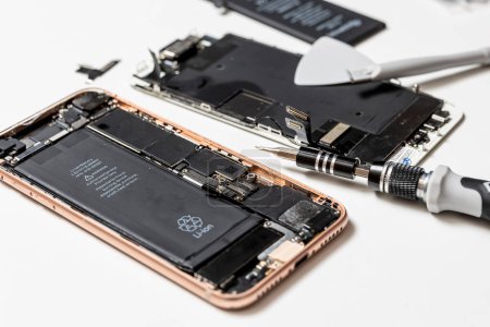 Smartphone battery replacement, repair, LCD panel replacement