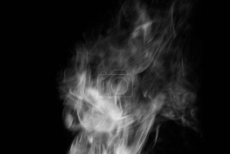 Téléchargez les photos : Steam and smoke overlay material can be used in layers - en image libre de droit