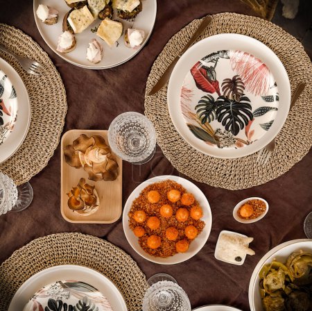 Téléchargez les photos : Cuisine turque traditionnelle dans le restaurant - en image libre de droit