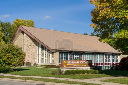 Photo for DEKALB, IL, USA - OCTOBER 17, 2023: Newman Catholic Student Center on the campus of Northern Illinois University. - Royalty Free Image