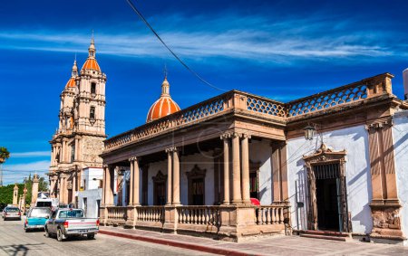 Téléchargez les photos : Quinta Rincon Gallardo et Notre Dame de la Lumière à Lagos de Moreno - Jalisco, Mexique - en image libre de droit