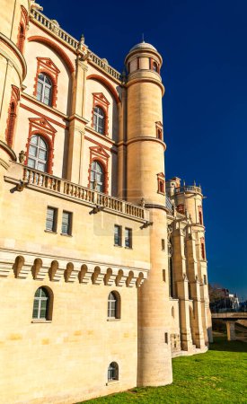 Téléchargez les photos : Château de Saint-Germain-en-Laye, destination touristique proche de Paris en France - en image libre de droit