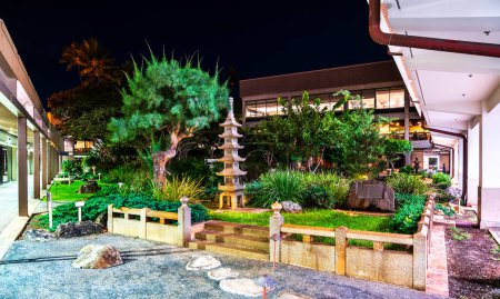Téléchargez les photos : Jardins culturels à l'aéroport international Honolulu à Hawaï, États-Unis - en image libre de droit