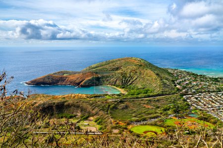 Téléchargez les photos : Vue aérienne de la baie de Hanauma sur l'île d'Oahu à Hawaï, États-Unis - en image libre de droit