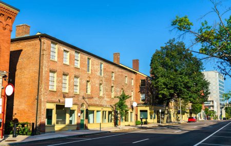 Téléchargez les photos : Bâtiment historique sur Main Street à Providence, Rhode Island, États-Unis - en image libre de droit