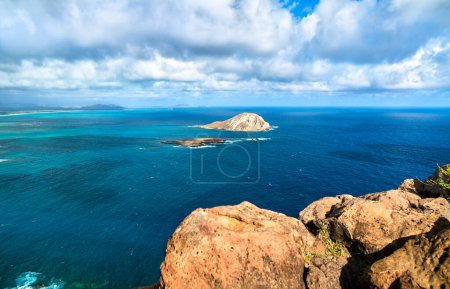Manana Island und Kaohikaipu Islet vom Makapuu Point auf der Ostseite der Insel Oahu in Hawaii, USA aus gesehen
