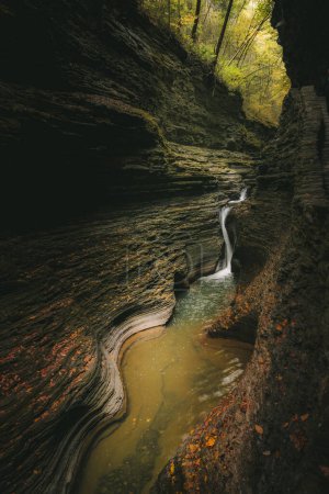 Foto de Glen Creek tallando un cañón en el parque Watkins Glen - Imagen libre de derechos