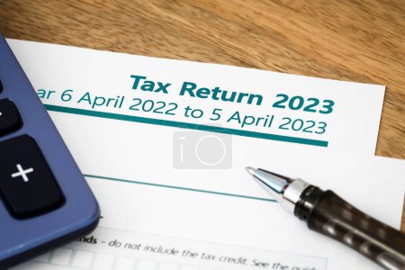 UK HMRC self assessment income tax return form 2023