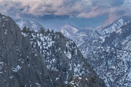 Téléchargez les photos : Paysage hivernal à l'aube du Black Canyon du Gunnison National Park, Colorado, États-Unis - en image libre de droit