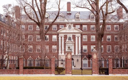 Foto de La arquitectura histórica de la famosa Universidad de Harvard en Cambridge, Massachusetts, EE.UU.. - Imagen libre de derechos