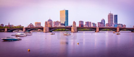Foto de Skyline de Boston al amanecer en Back Bay. - Imagen libre de derechos
