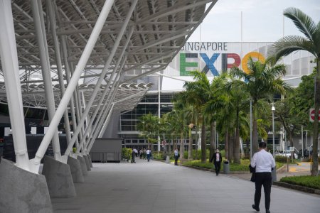 Foto de Singapur- Oct 18, 2022: Vista de Singapur Centro de Convenciones y Exposiciones EXPO en Singapur. Un hito icónico en la parte oriental de Singapur - Imagen libre de derechos