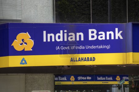 Foto de Singapura- 24 Nov 2023: Logo del Indian Bank en Singapur. Indian Bank es una compañía estatal india de servicios financieros con sede en Chennai, India.. - Imagen libre de derechos