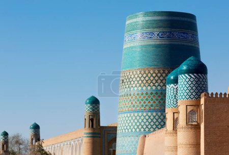 Architecture historique de Itchan Kala, centre-ville fortifiée de Khiva, Ouzbékistan. Site du patrimoine mondial de l'UNESCO.