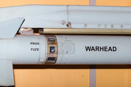 Téléchargez les photos : Détail de l'ogive de missile anti-aérien à la recherche de chaleur - en image libre de droit