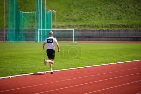 Foto de Lviv, Ucrania - 29 de mayo de 2023: Invictus Games Ukraine 2023 in Lviv. Atletismo. Correr. - Imagen libre de derechos