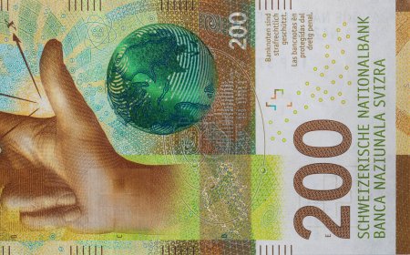Primer plano del billete de 200 francos suizos con fines de diseño