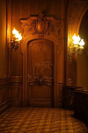 Foto de Lviv, Ucrania - 27 de marzo de 2024: Interior de la Casa de los Científicos de Lviv (antiguo casino noble) - Imagen libre de derechos