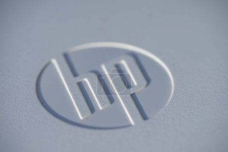 Téléchargez les photos : Timisoara, Roumanie - 19 novembre 2021 : Gros plan sur le logo HP - en image libre de droit