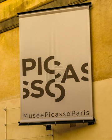 Photo for Exterior perspective shot of picasso museum, paris, france - Royalty Free Image