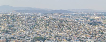 Guayaquil, Ecuador 7. November 2021: Guayaquil Luftaufnahme vom Aussichtspunkt bella vista, Provinz Guayas, Ecuador