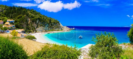  Turquesa hermosas playas de la isla Lefkada, pueblo de Agios Nikitas. Grecia, islas Jónicas. Destinos griegos de verano