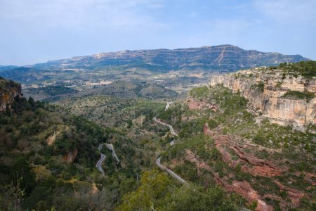 Vista de la montaña Montsant, desde Siurana, en Tarragona.