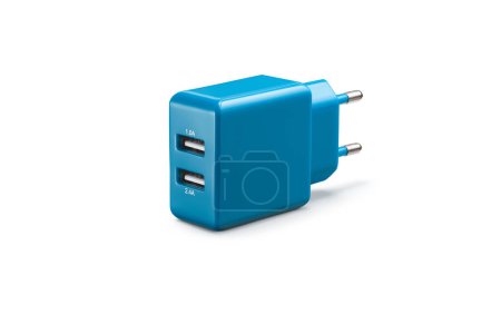 Foto de Cargador de pared USB dual simple azul, aislado sobre fondo blanco - Imagen libre de derechos