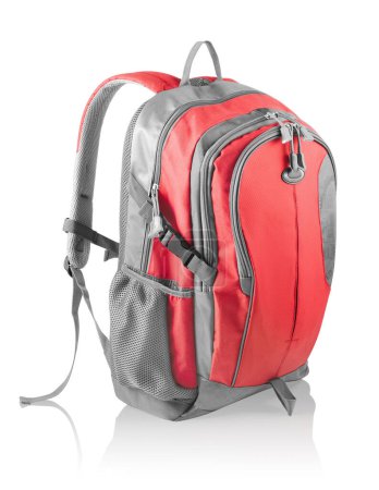 Foto de Mochila impermeable roja y gris con bolsillo para portátil aislado - Imagen libre de derechos