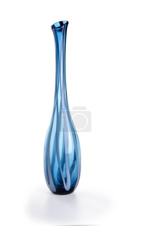 Foto de Florero de vidrio largo azul, aislado - Imagen libre de derechos