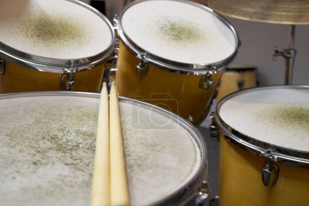 drums of a drum set 