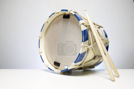Marching drum with snare wires with drum sticks  