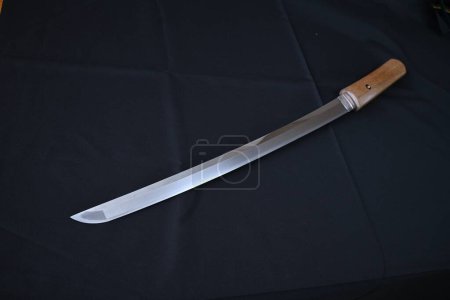Foto de 'Katana' (espada japonesa / espada samurai) es una espada larga japonesa de guerreros samurai. Material de fondo para hacer turismo en Japón. - Imagen libre de derechos