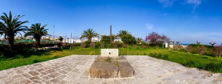 Photo for Heraklion, Crete / Greece. Panoramic view of the tomb of the famous greek writer and philosopher Nikos Kazantzakis on top of the old Venetian fortification walls south of the city. Martinengo Bastio - Royalty Free Image