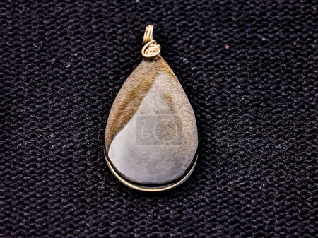 Photo Picture of Semi Precious Rock Stone Jewel
