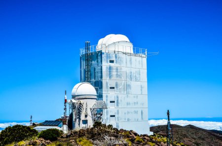 Telescopios del Observatorio Astronómico del Teide en Tenerife, España.