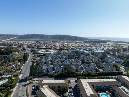 Vista aérea de Solana Beach, ciudad costera en el Condado de San Diego, Sur de California. Estados Unidos