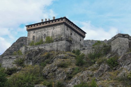 Foto de Vista en el castillo de Verres en Aosta velley en Italia - Imagen libre de derechos