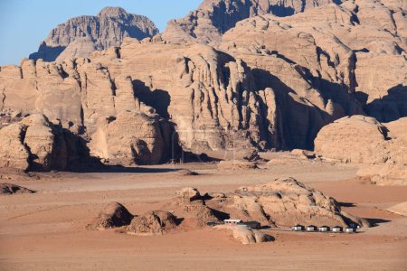 Téléchargez les photos : Paysage du désert de Wadi Rum sur la Jordanie - en image libre de droit