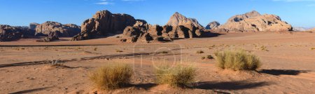 Téléchargez les photos : Paysage du désert de Wadi Rum sur la Jordanie - en image libre de droit