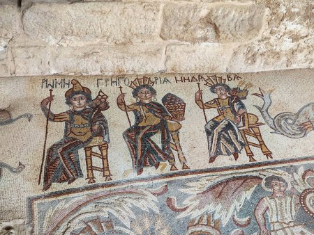 Foto de Gran mosaico en el suelo del Hippolytus Hall en el Museo de Arqueología de Madaba en Jordania - Imagen libre de derechos