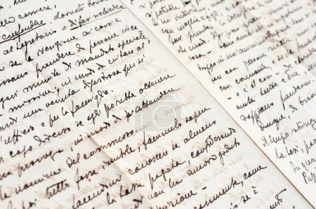 Foto de Elegante guion cursivo. carta manuscrita sobre papel viejo. fondo vintage - Imagen libre de derechos