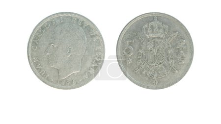 Téléchargez les photos : Espagnol 5 pesetas pièce année 1975, recto et verso sur fond blanc, macro gros plan - en image libre de droit