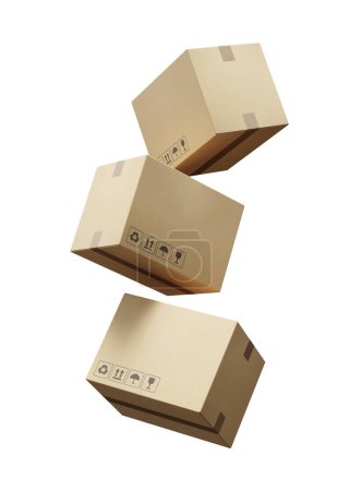 Téléchargez les photos : Ensemble de boîtes en carton beige pour la livraison de marchandises isolées sur un fond blanc. Emballages recyclables. Maquette. 3d rendu - en image libre de droit